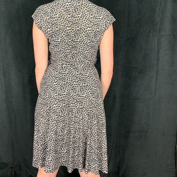 😘🍾🎈🎉 HOST PICK Norma Kamai Dress - Picture 7 of 9